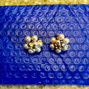 Elegant Pearl Cluster Earrings